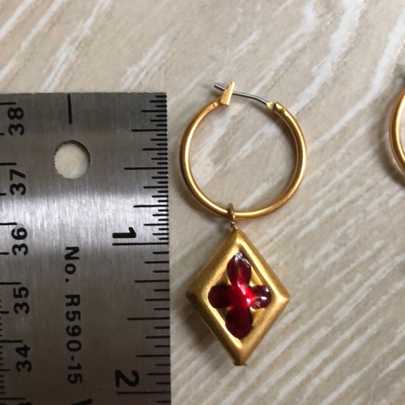 Pierre Cardin gold color hoop earrings with red - Picture 4 of 4